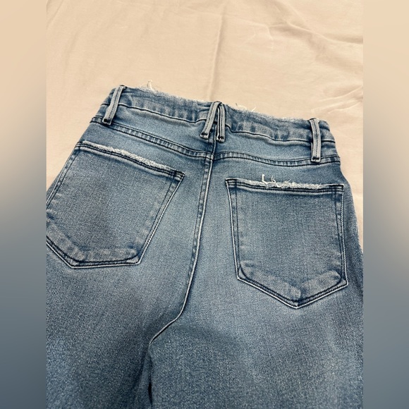 Good American Good Curve Straight Jeans - Picture 4 of 7